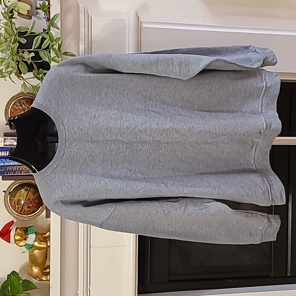 ATHLETIC WORKS MENS SIZE 2XL‎ GRAY SWEATSHIRT